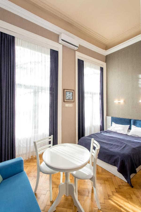 Hb Apartments Mari Brose Tbilisi Exterior foto